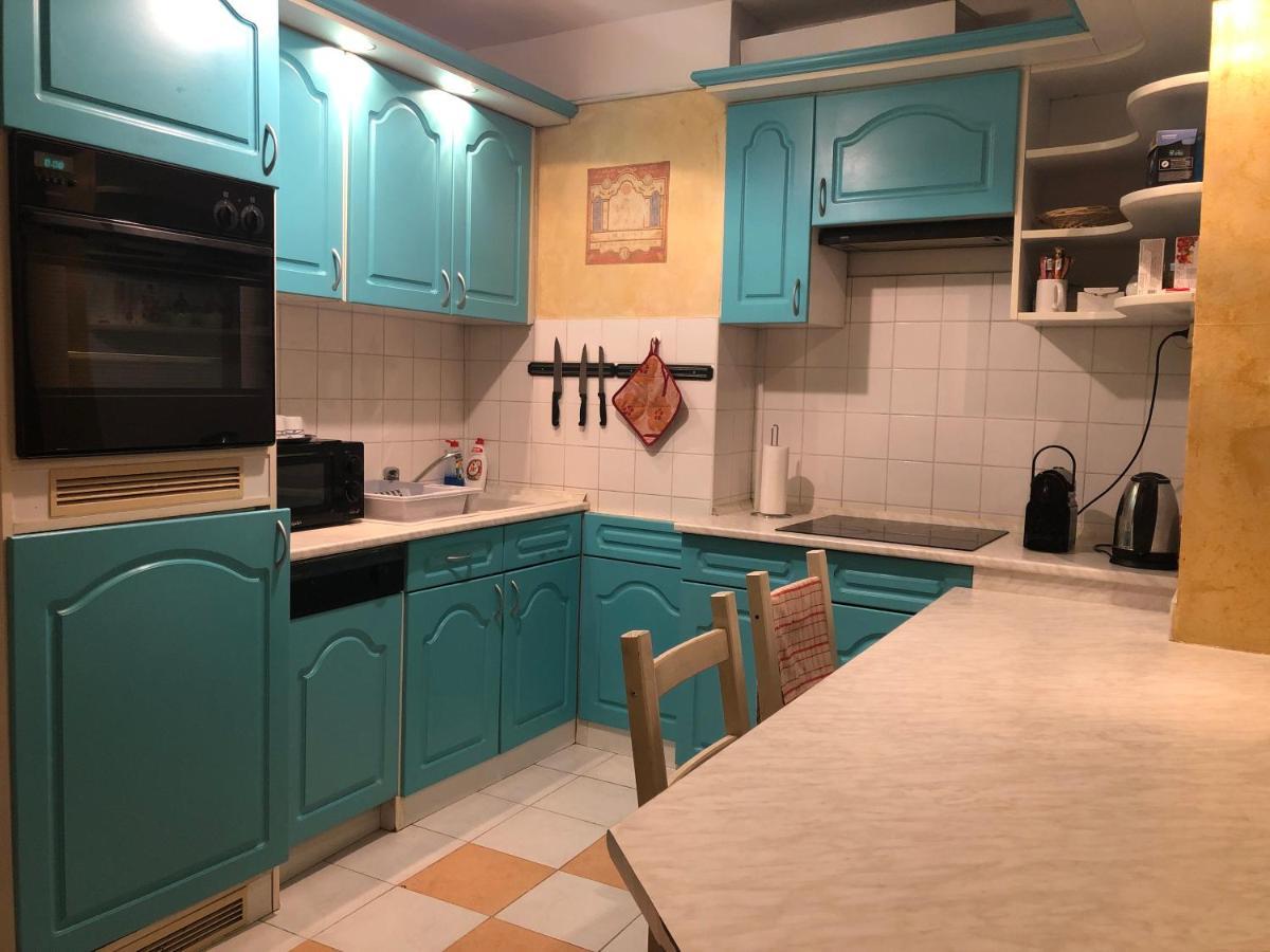 Large Apartment With Garage And Terrace Budapest Extérieur photo